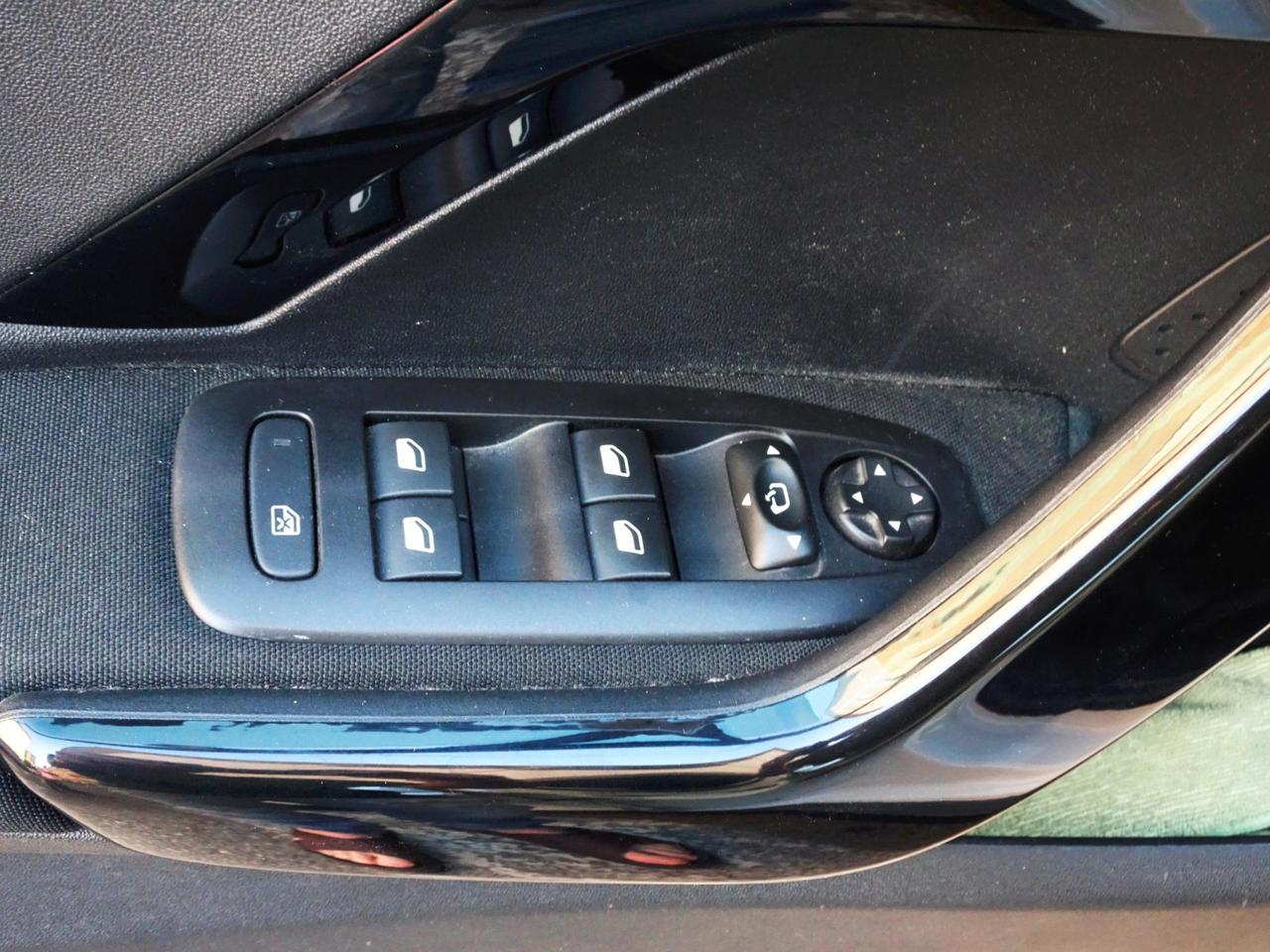 Peugeot 2008 1° serie PureTech 82 Allure -UNICO PROPRIETARIO-