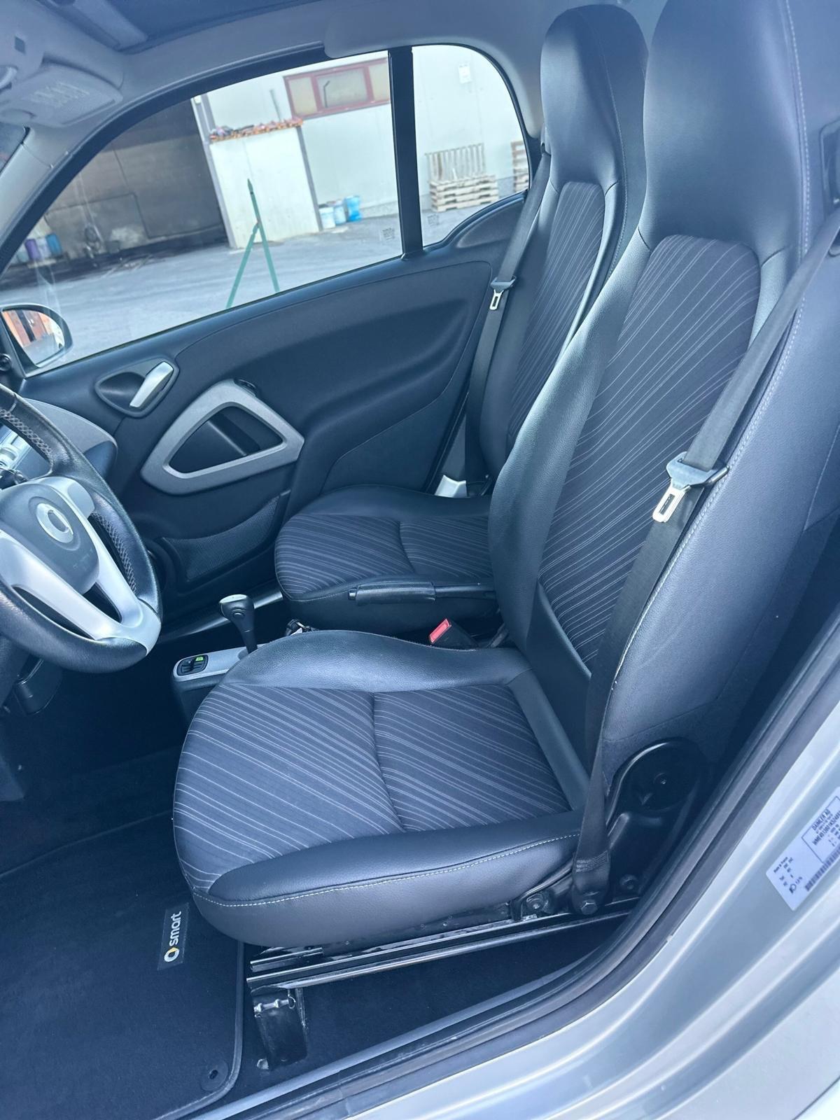 Smart ForTwo 1000 52 kW MHD coupé passion