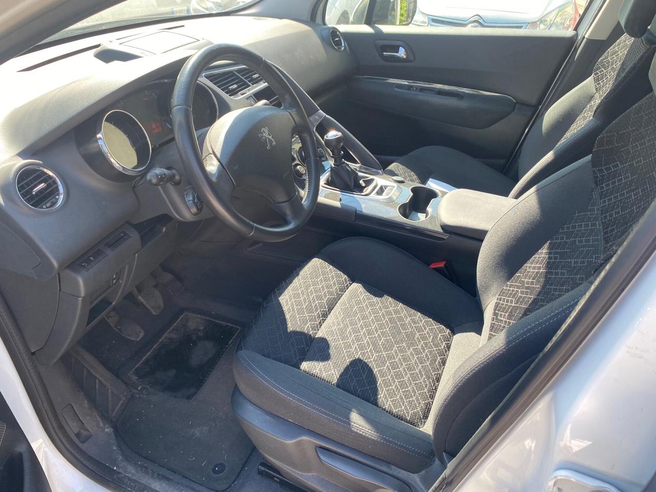 Peugeot 3008 1.6 HDi 115CV SOLO 113000km