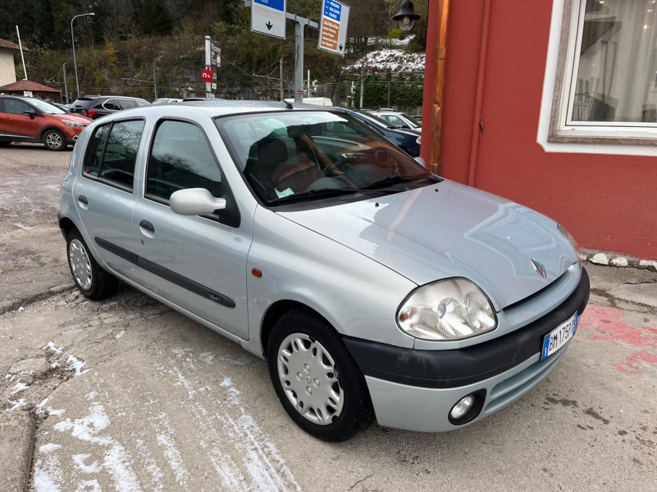 Renault Clio 1.9 dTi - OK NEOPATENTATI