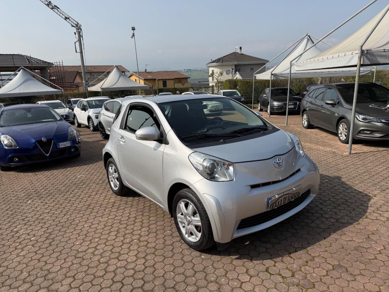 Toyota iQ 1.0