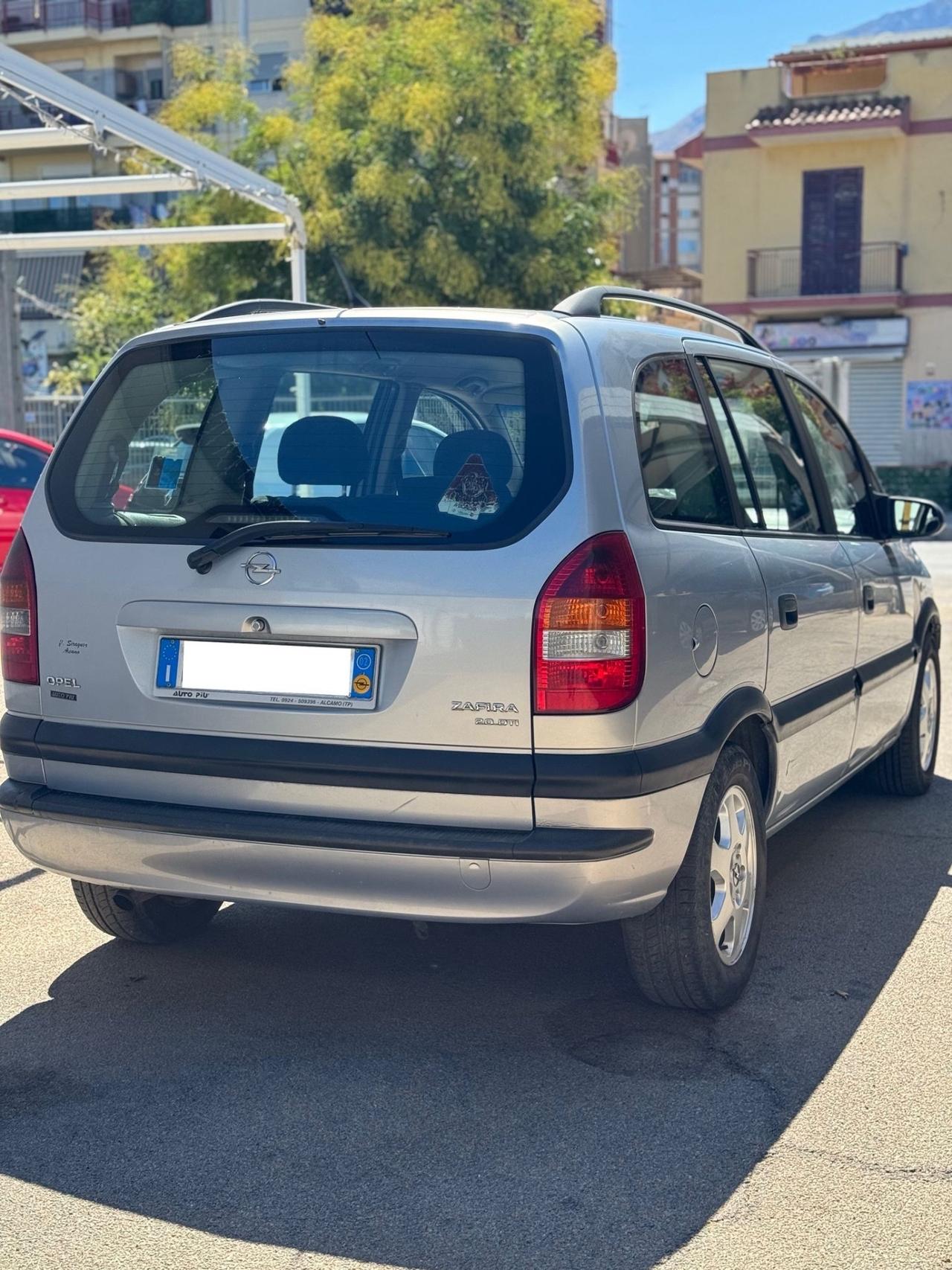 Opel Zafira 2.0 16V DTI cat Comfort Van