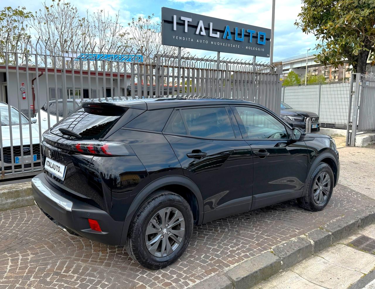 Peugeot 2008 PureTech 130 S&S EAT8 Active Pack