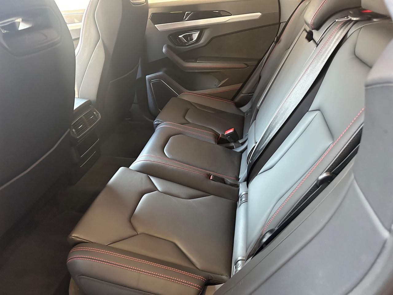 Lamborghini Urus 4.0 Pearl Capsule