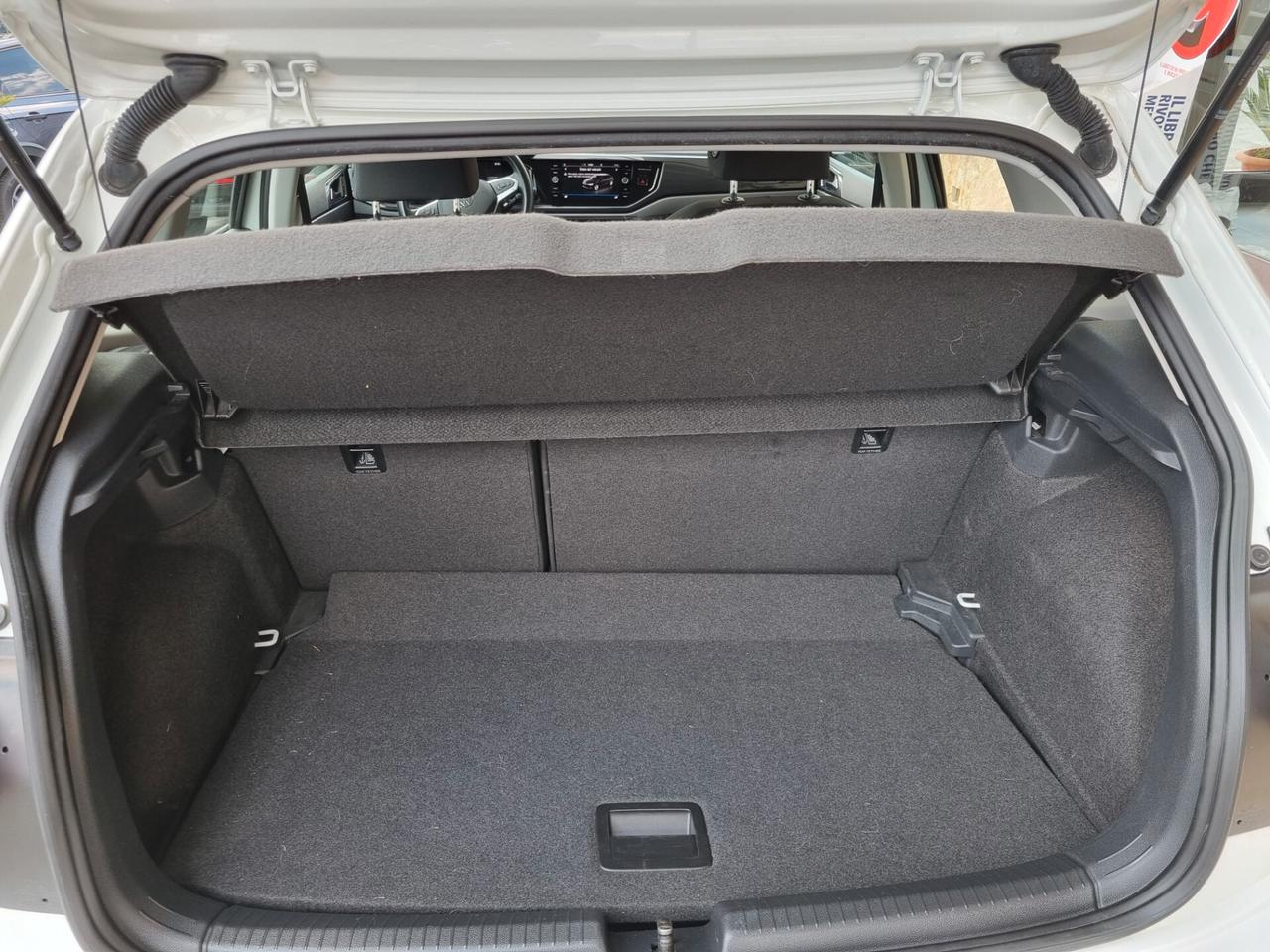 Volkswagen Polo VI 2022 1.0 tsi Life 95cv