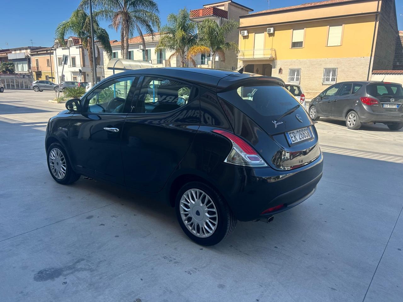 Lancia Ypsilon 1.2 GPL