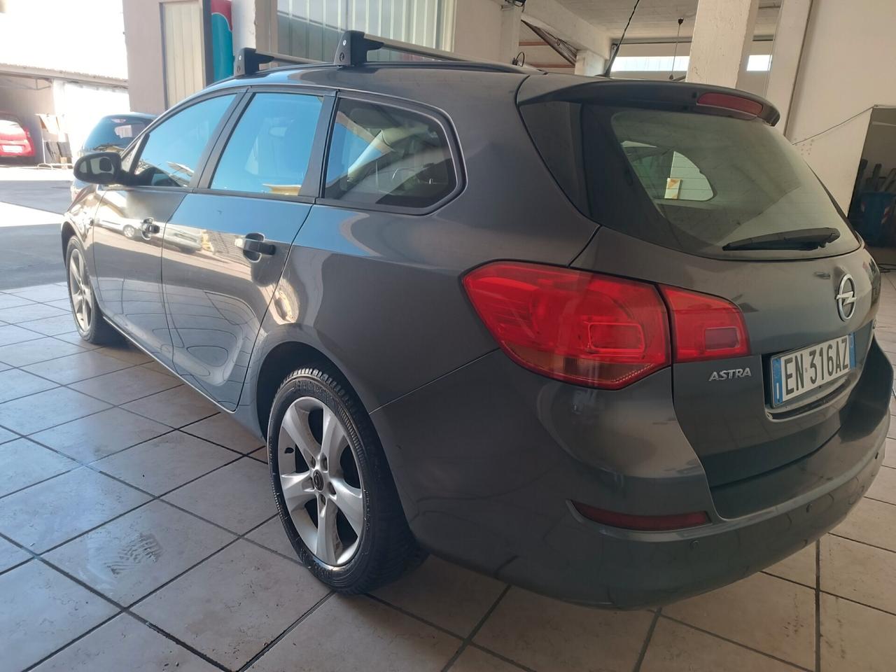 Opel Astra 1.7 diesel garanzia