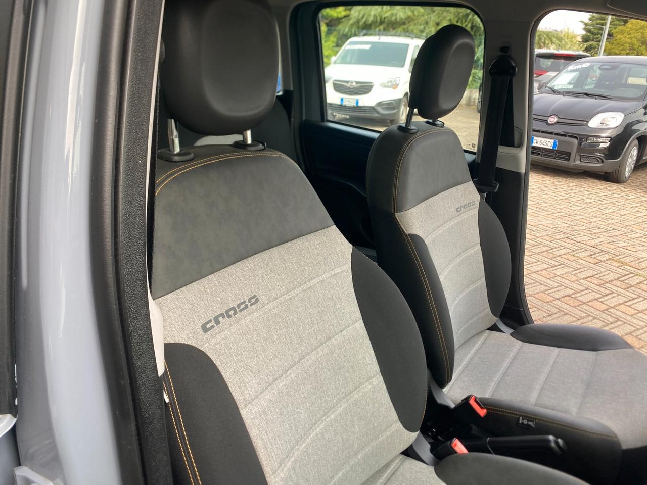 Fiat Panda 1.0 FireFly S&S Hybrid City Cross