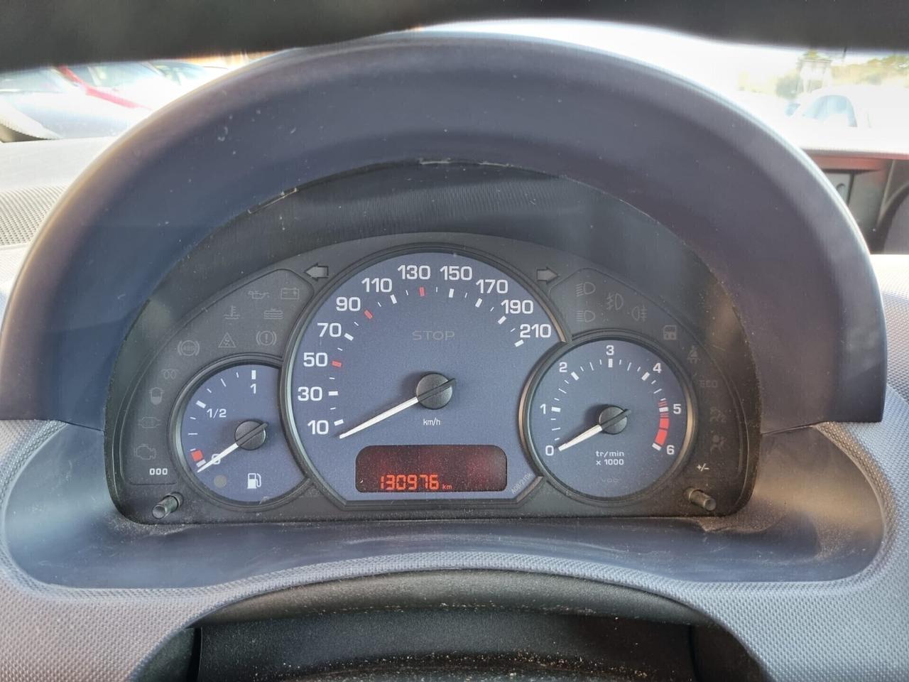 Peugeot 1007 1.4 HDi Happy