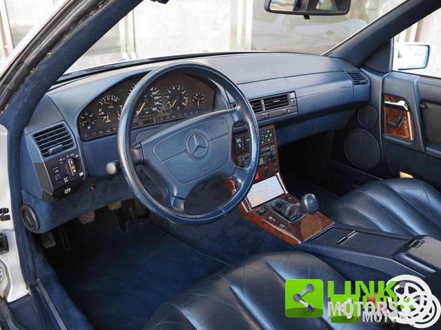 MERCEDES-BENZ SL 300 R129