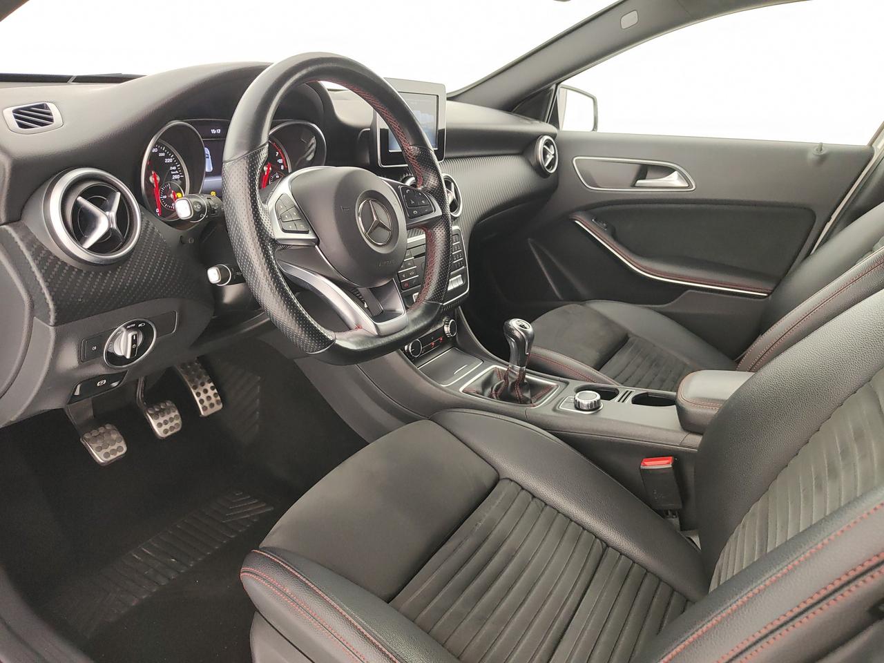 Mercedes-Benz A 180 Premium my16