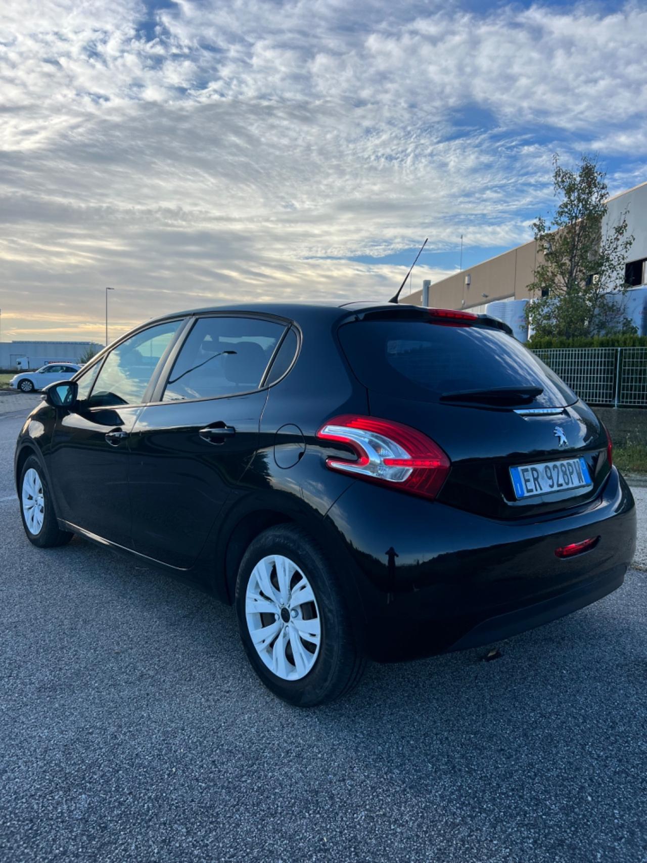 Peugeot 208 1.2 VTi 82 CV 5 porte Active