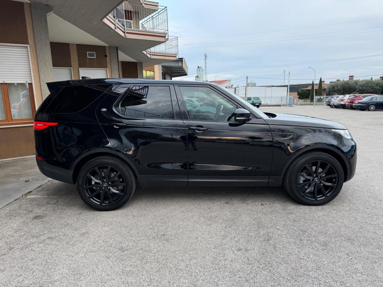 Land Rover Discovery 5 - 2.0 SD4 240 CV HSE