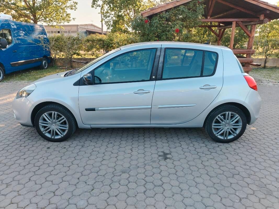 Renault Clio 1.2 16v Live! 5p