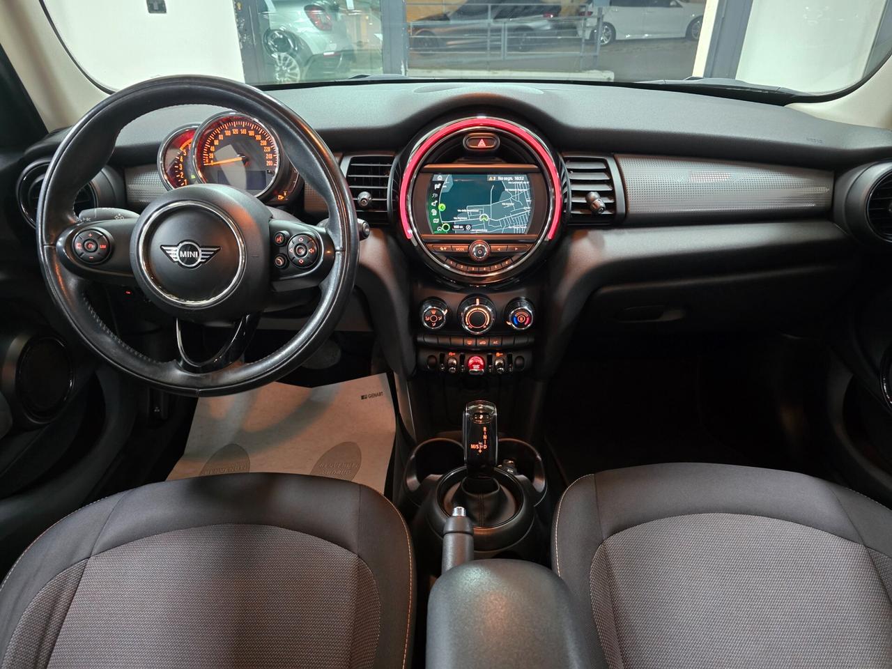 Mini Cooper D 1.5 116 cv Automatica