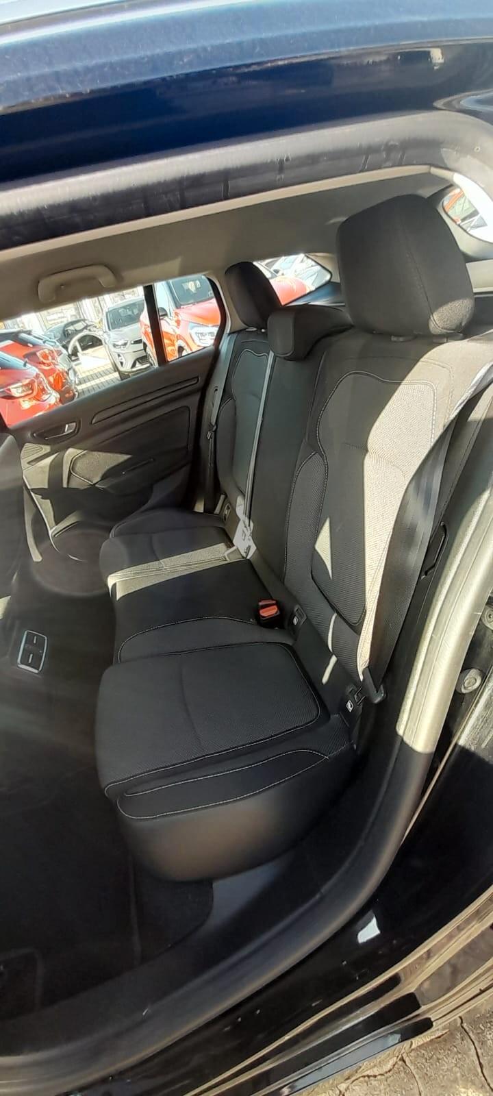 Renault Megane Mégane Sporter Blue dCi 115 CV EDC Business IVA ESPOSTA