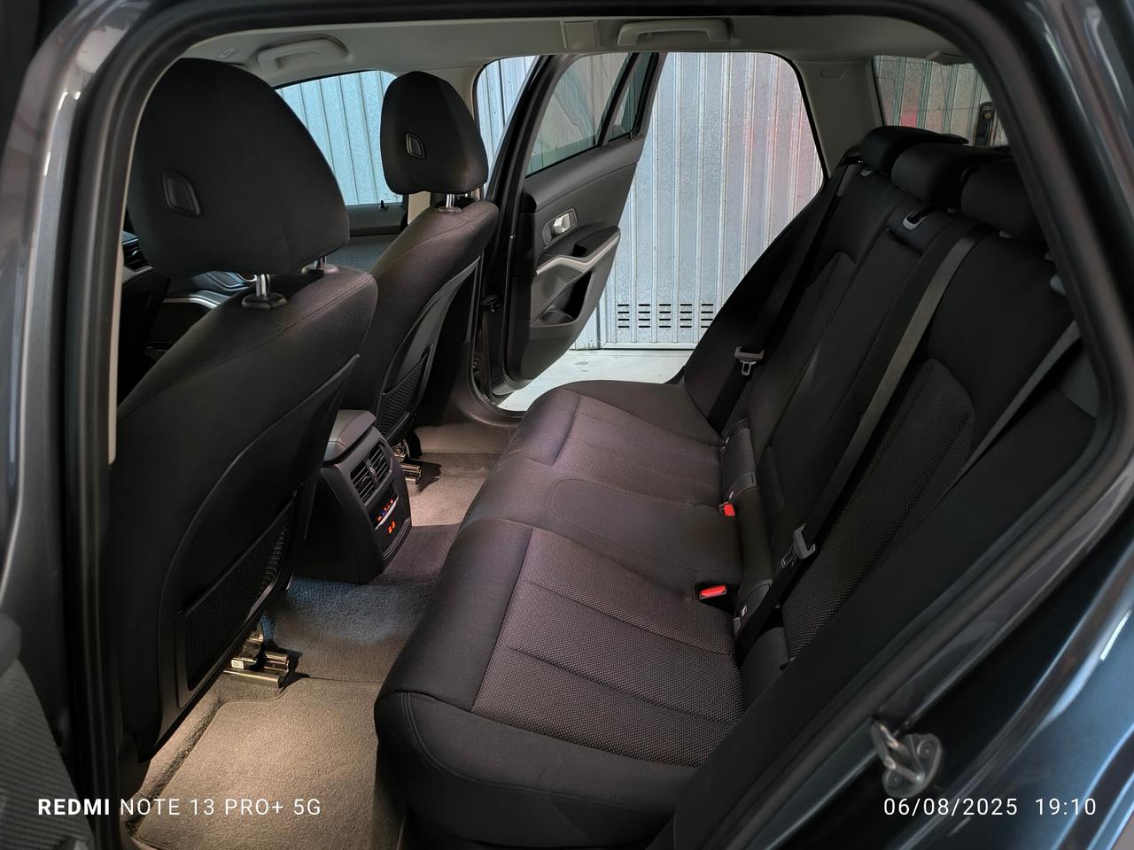 Bmw 318d 48V Touring Business Advantage