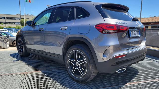 MERCEDES-BENZ GLA 200 d 4 MATIC PREMIUM AMG TETTO TAGLIANDI MB GARANZIA