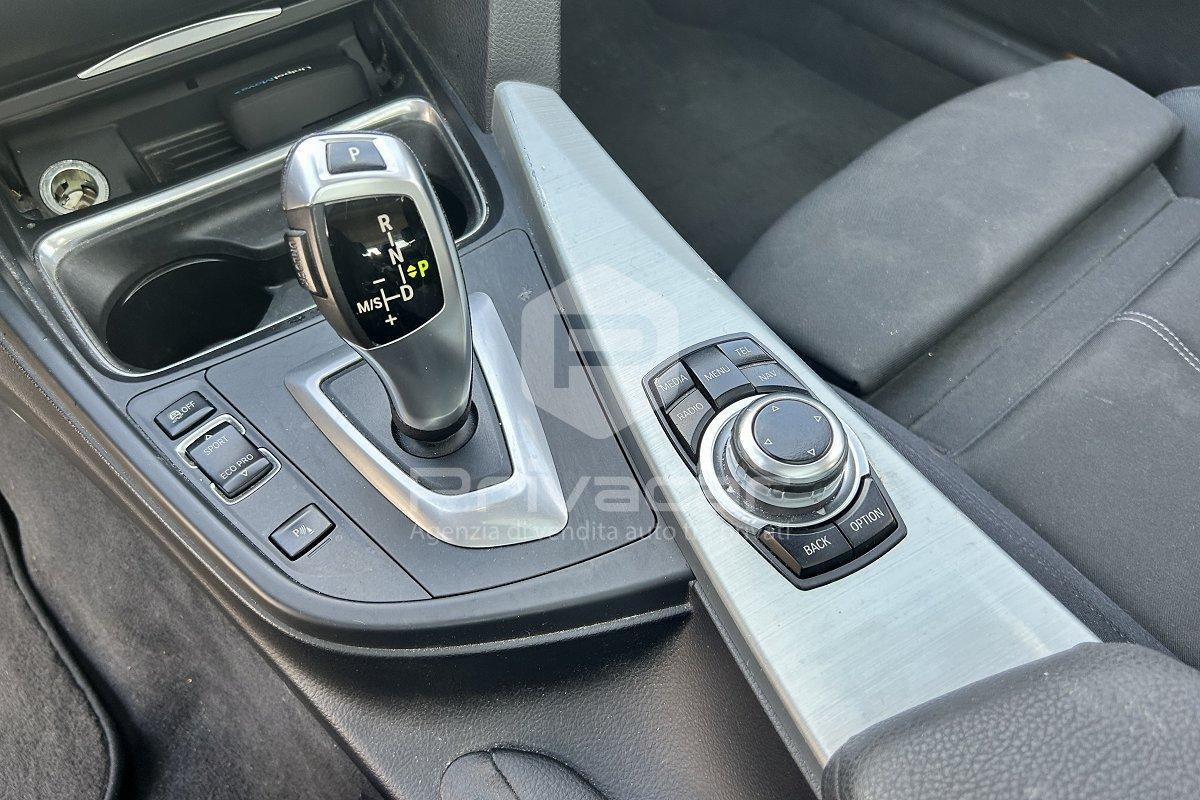 BMW 320d xDrive Touring Sport