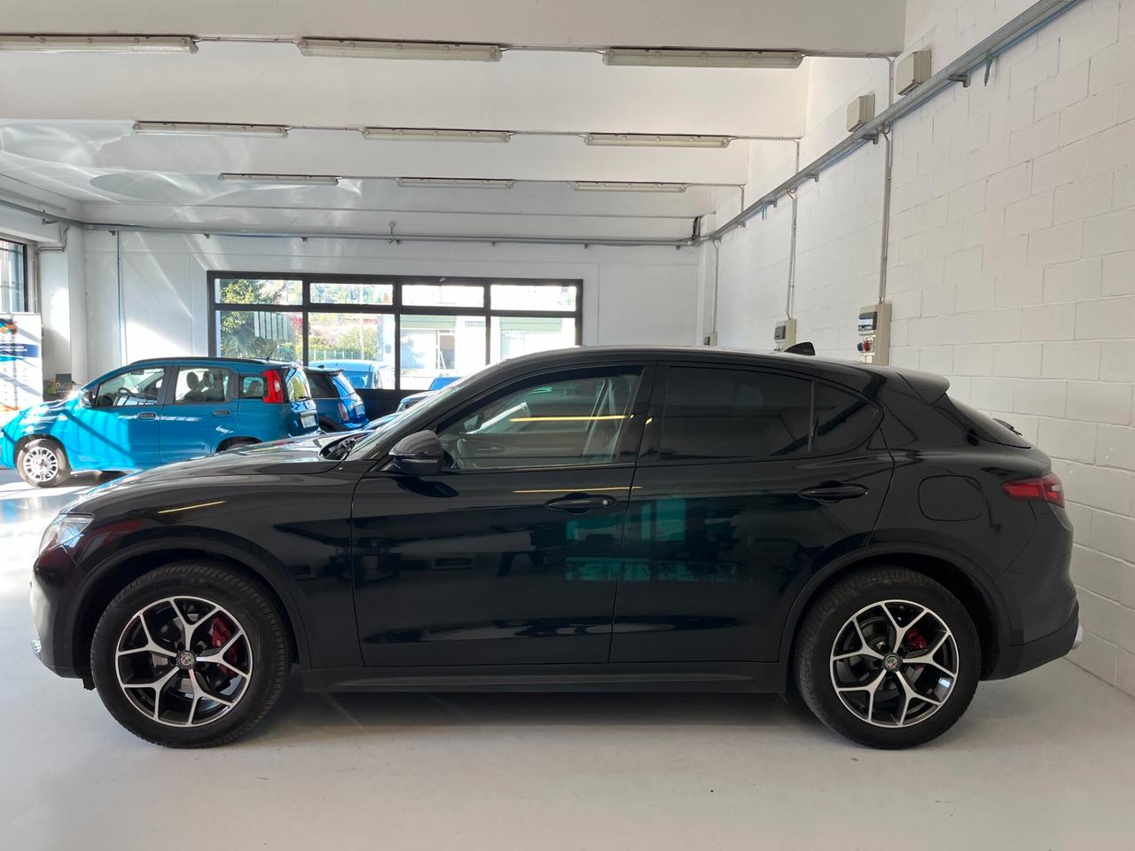 Alfa Romeo Stelvio 2.2 Turbodiesel 210 CV AT8 Q4 Executive