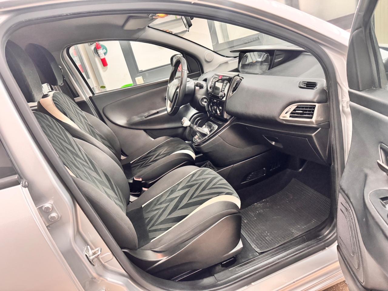 Lancia Ypsilon 1.3 Mjt 95 Cv 5P. Platinum - 2016