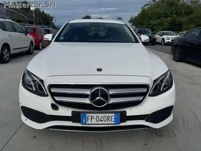 MERCEDES-BENZ E 220 d 194cv SW Sport auto Cruise Adattivo - FP040RE