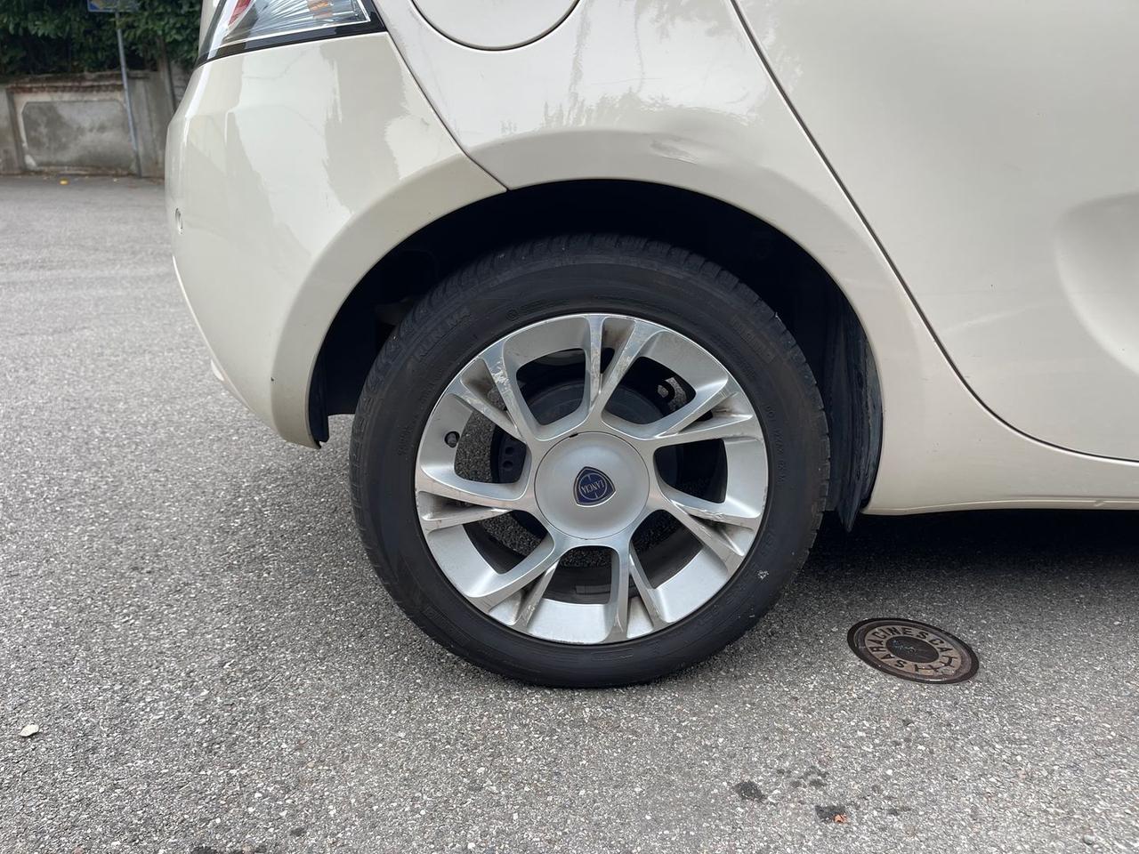 Lancia Ypsilon Opening Edition 1.2 #7630