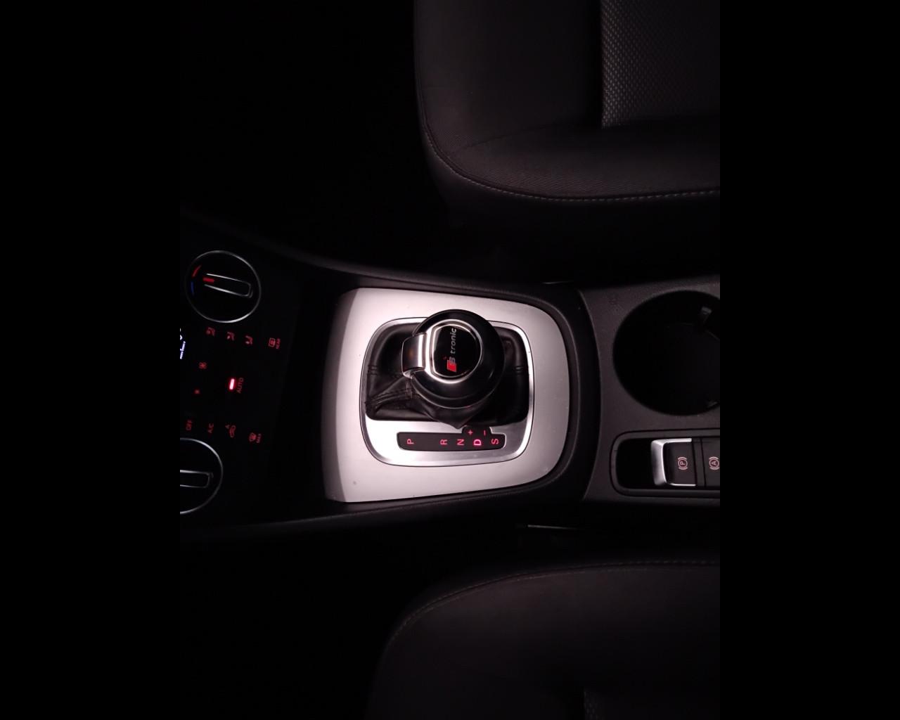 AUDI Q3 I 2015 - Q3 2.0 tdi Business 120cv s-tronic