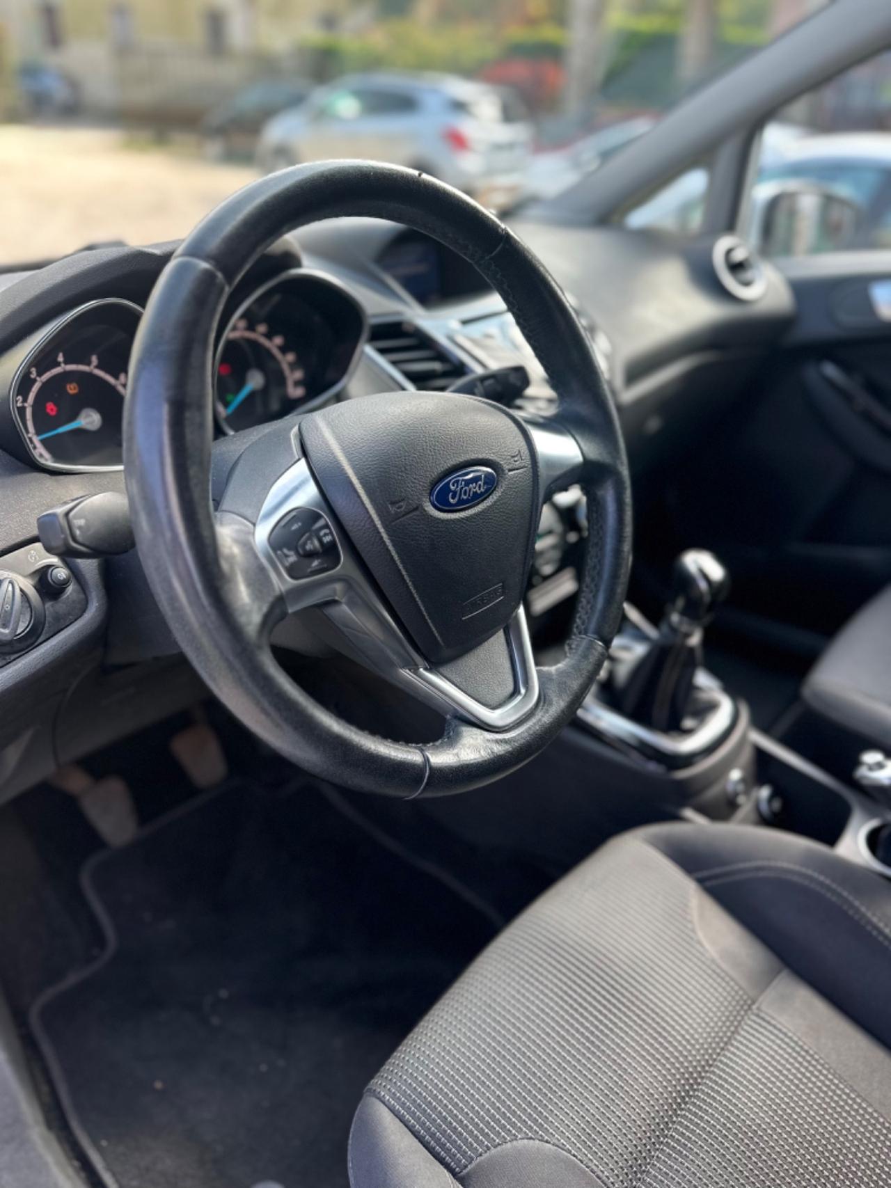 Ford FIESTA 1.4 5p. BZ.- GPL TITANIUM NEOPAT KMCERT