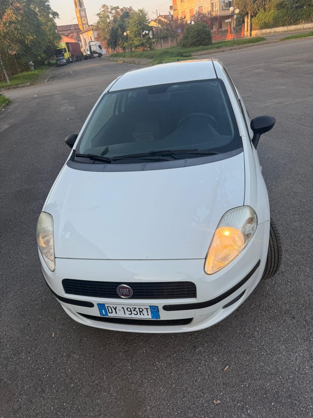 FIAT G PUNTO EVO 1.4 BENZ METANO NEOPATENETATI