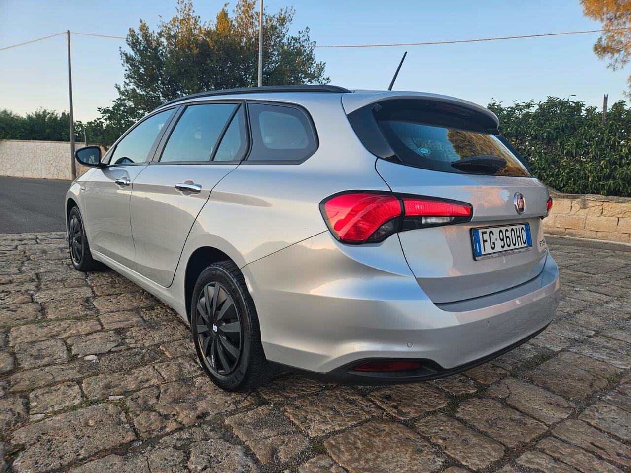 Fiat Tipo 5P SW 1.6 mtj 120cv AUTOMATICA NAVI