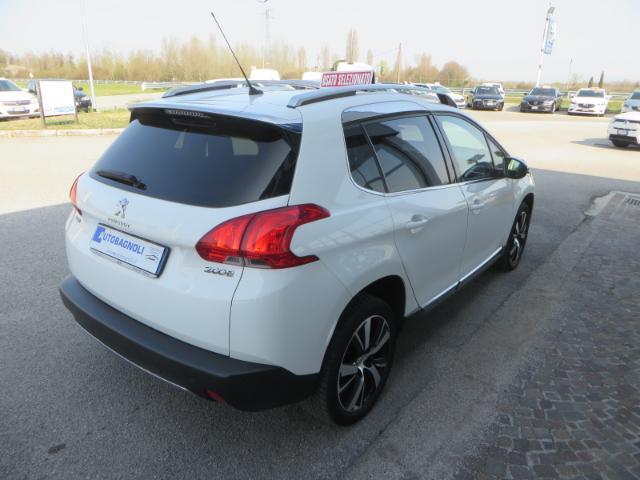 Peugeot 2008 ALLURE PureTech Turbo 110 mt 57000 KM