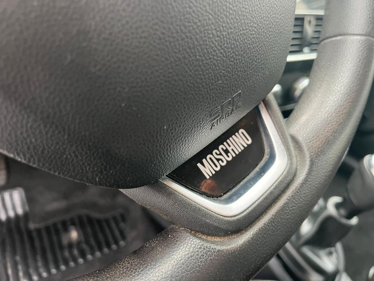 Renault Clio 1.5DCI MOSCHINO X NEOPANTETATI