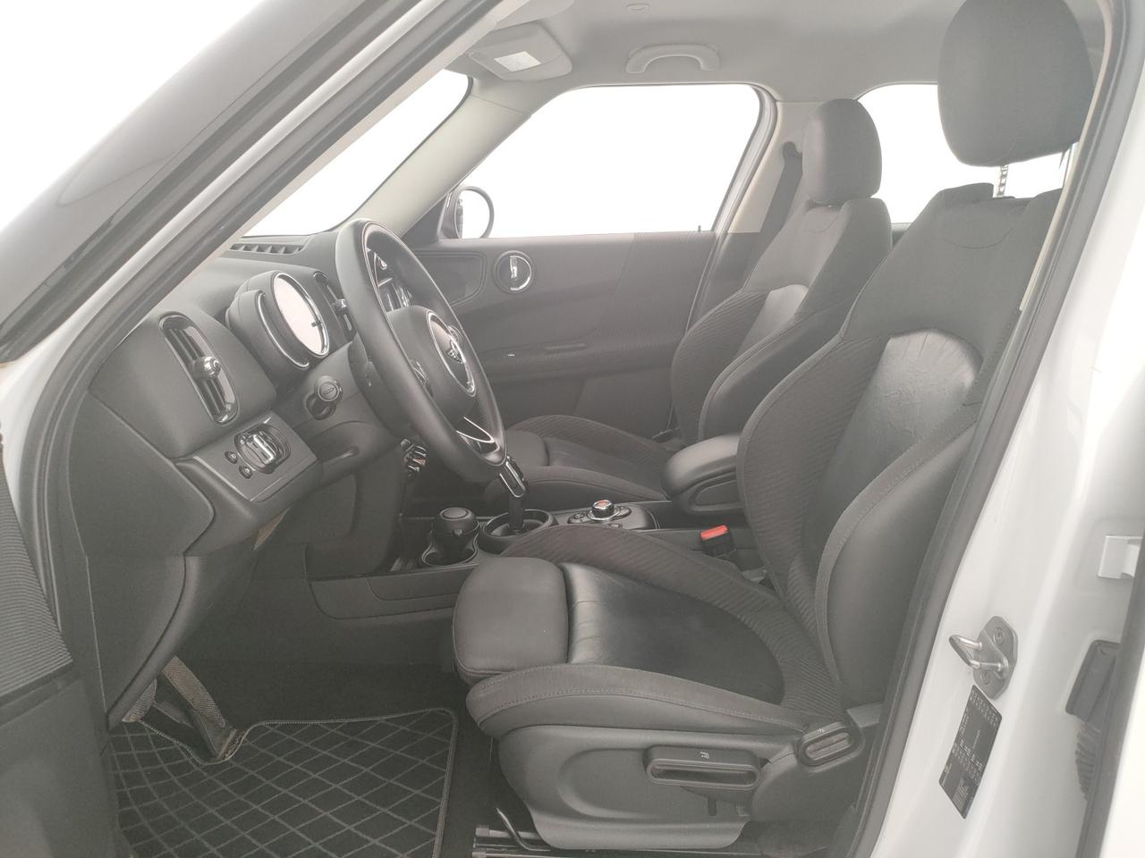 MINI Mini Countryman 1.5 One D Business auto 7m