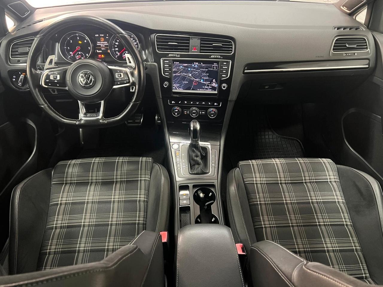 Volkswagen Golf GTD 2.0 TDI DSG 5p. BlueMotion Technology