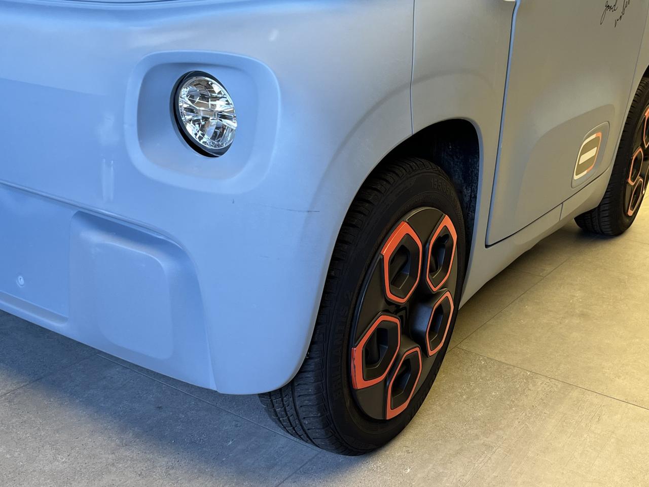 CITROEN AMI - AMI ORANGE