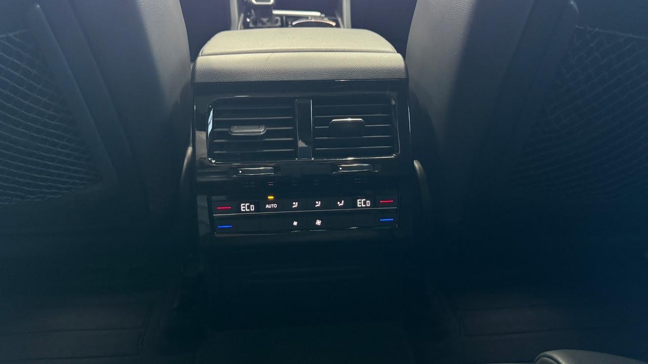 Volkswagen Touareg 3.0 V6 TDI SCR R-Line