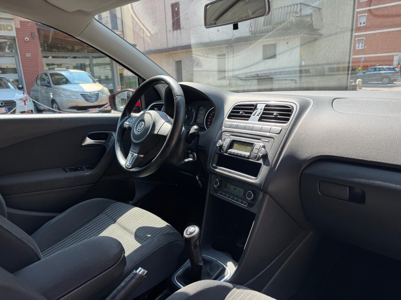 Volkswagen Polo 1.4 5 porte TAGLIANDATA - OK NEOPATENTATI