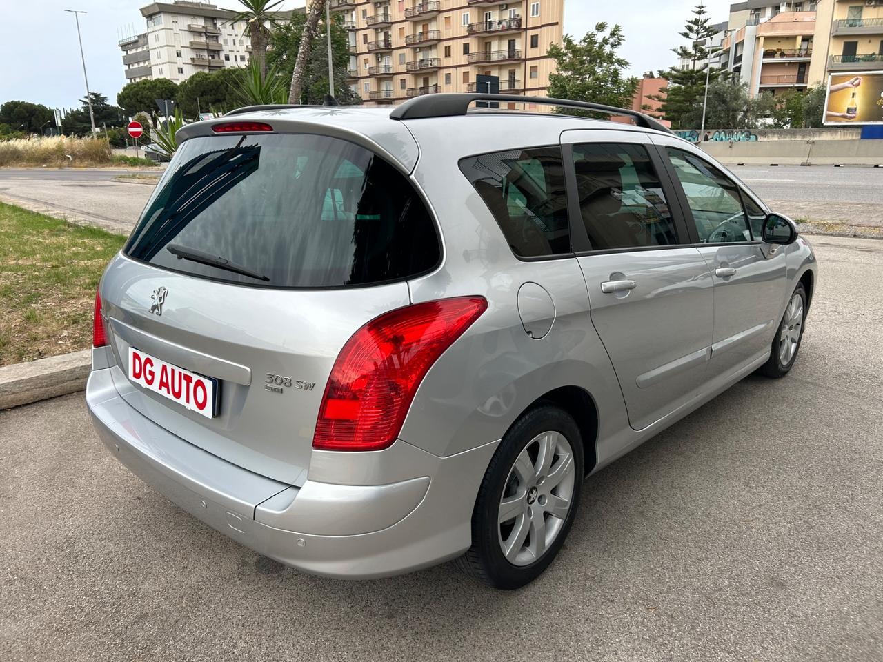 Peugeot sw 308 1.6 hdi 110 cv 2011
