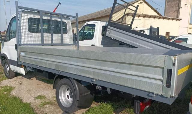 IVECO DAILY cassone fisso