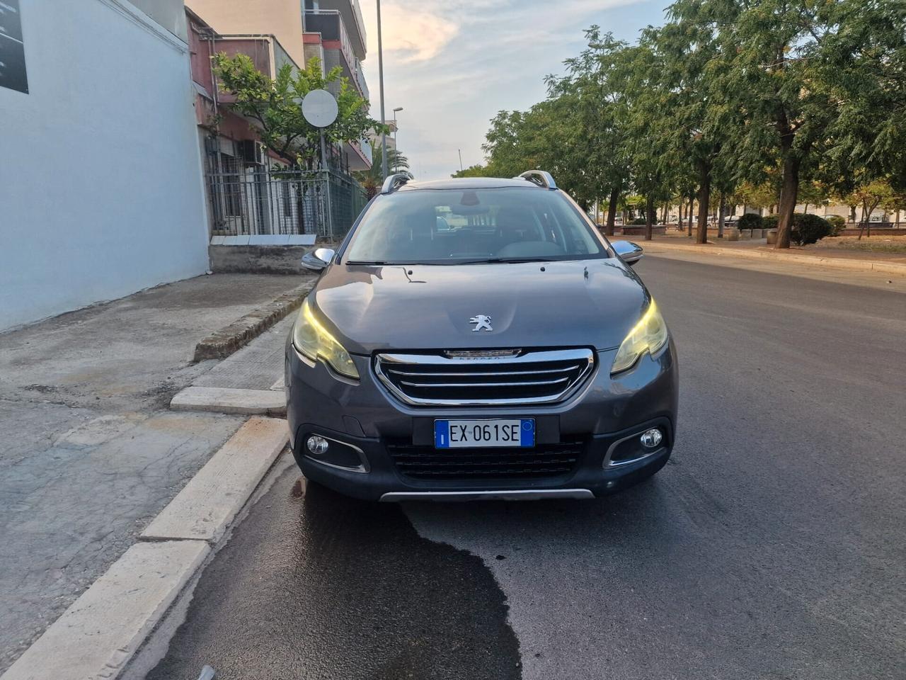 Peugeot 2008 1.6 e-HDi 115 CV Stop&Start Allure