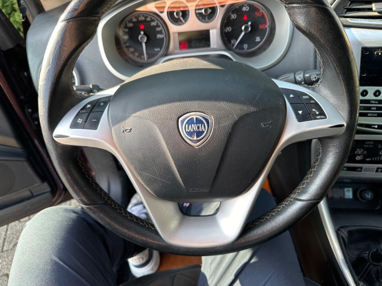 Lancia Delta 1.6 MJT DPF Platino