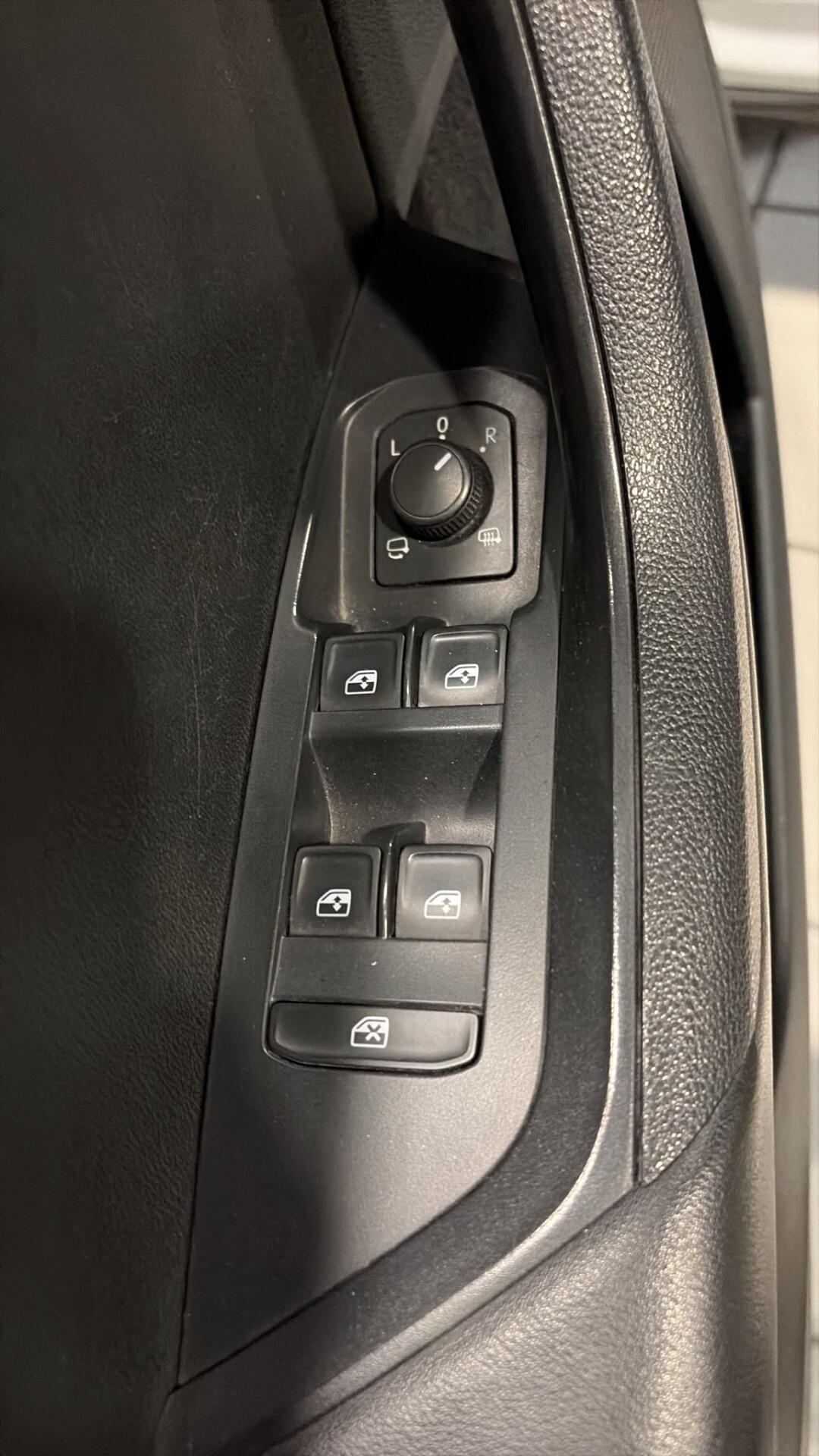 SKODA KODIAQ DEL 2017 BENZINA 7 POSTI
