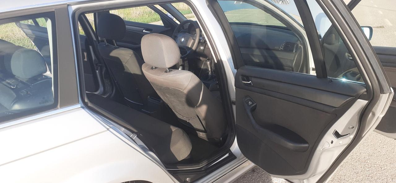 Bmw 320 320i (2.2) cat Touring Eletta