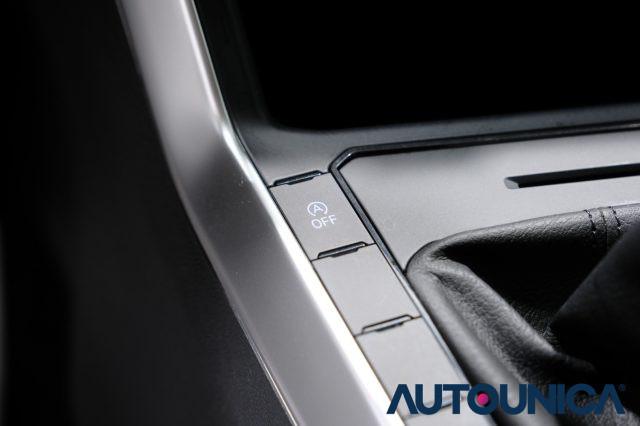 VOLKSWAGEN Polo 1.0 TSI STYLE NEOPATENTATI FARI LED
