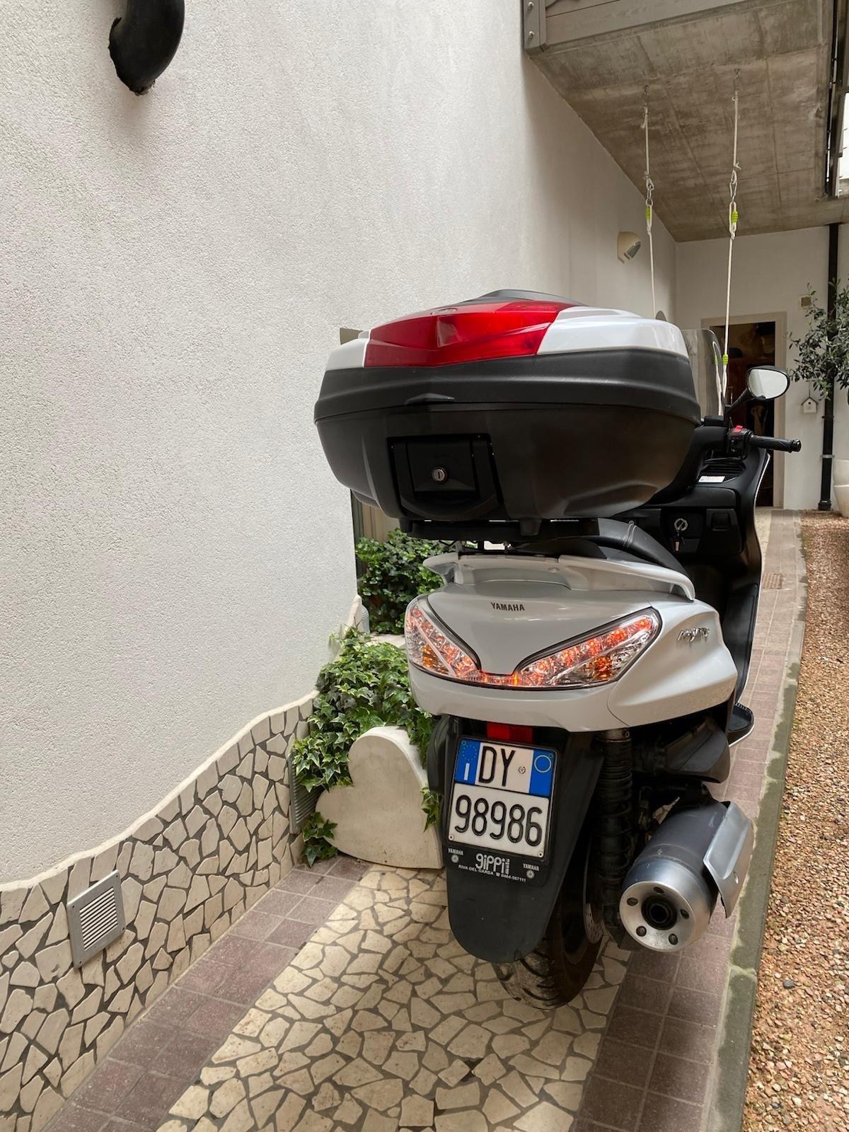 Yamaha Majestic 400