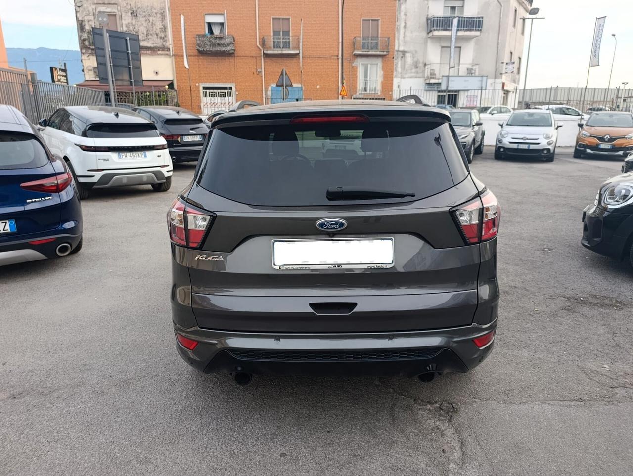 Ford Kuga 1.5 TDCI 120 CV S&S 2WD ST-Line
