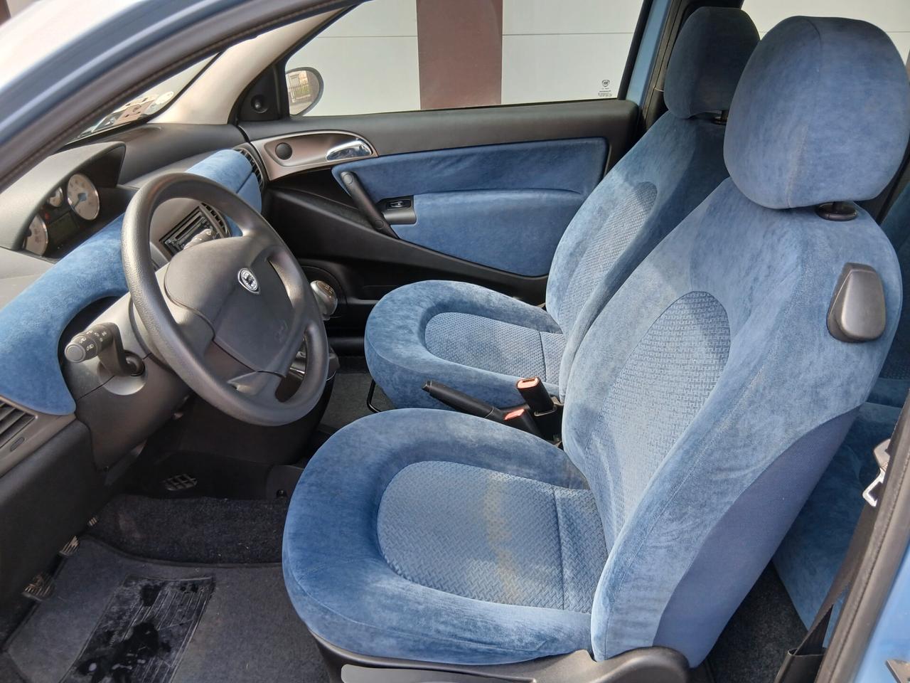 Lancia Ypsilon 1.2 ok per neo patentati Unico Proprietario