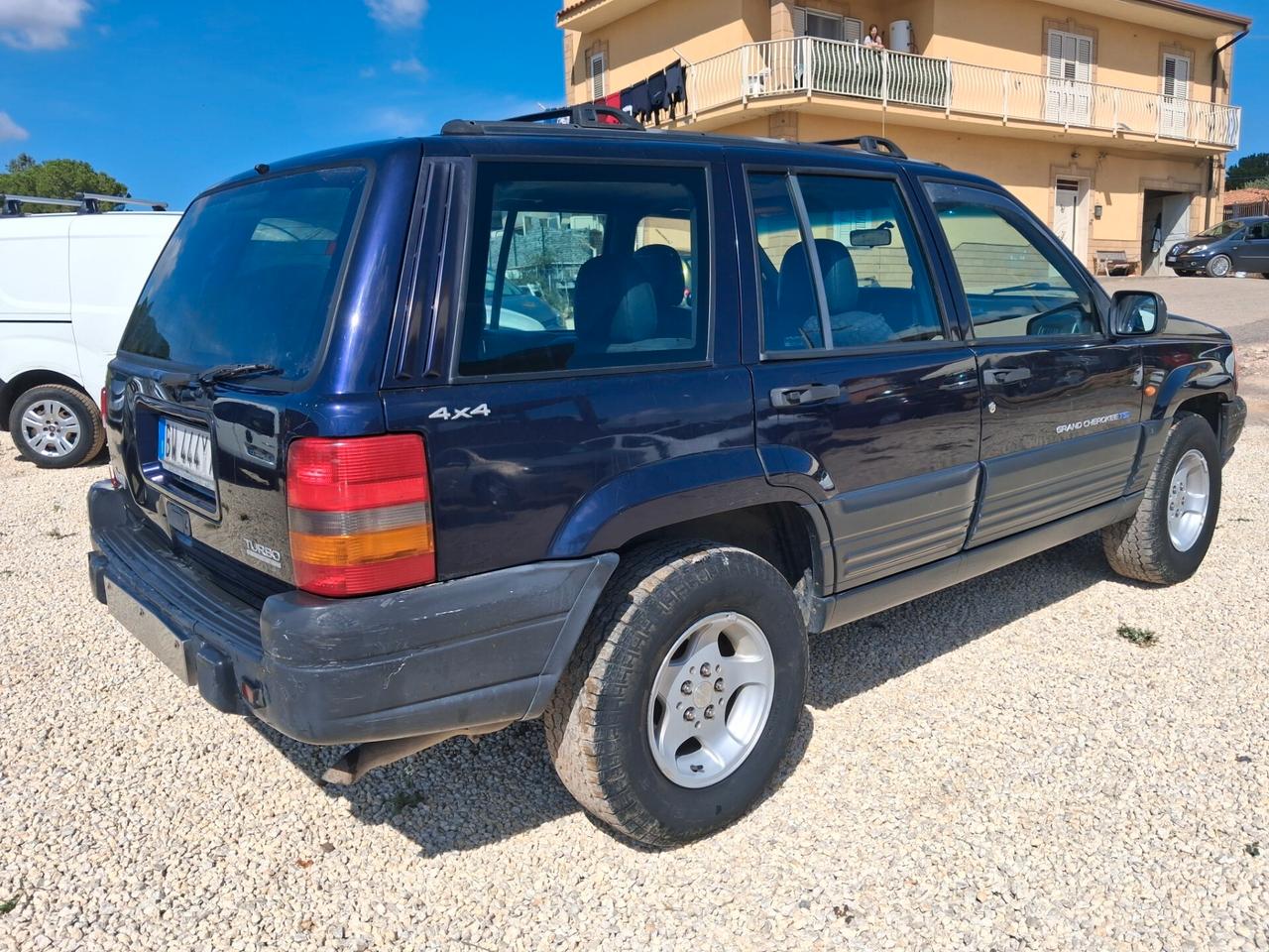 Jeep Cherokee 2.5 TD 5 p. Command-Trac Sport Rubicon