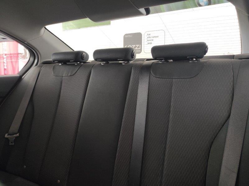 BMW Serie 3 (F30/F31) - 318d Business Advantage aut.